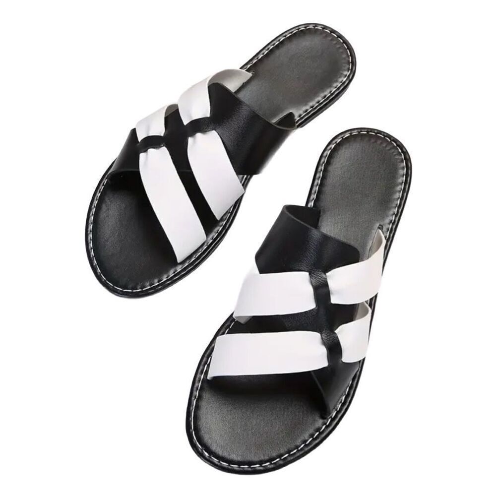 Faux leather black and white flat sandals size 7.5 - Picture 2 of 7